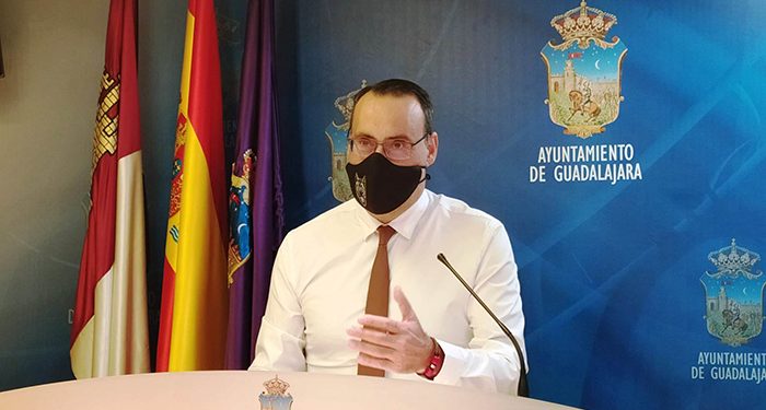 VOX Guadalajara critica a PSOE, Ciudadanos y PP “por intentar ocultar la verdad de lo sucedido en ‘El Ruiseñor’ y rechazar la comisión de investigación” VOX Guadalajara critica a PSOE, Ciudadanos y PP “por intentar ocultar la verdad de lo sucedido en ‘El Ruiseñor’ y rechazar la comisión de investigación”
