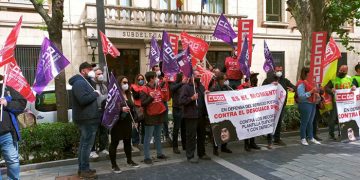 Delegados y delegadas de UGT y CCOO de Correos en Guadalajara denuncian el desguace de la mayor empresa pública del país