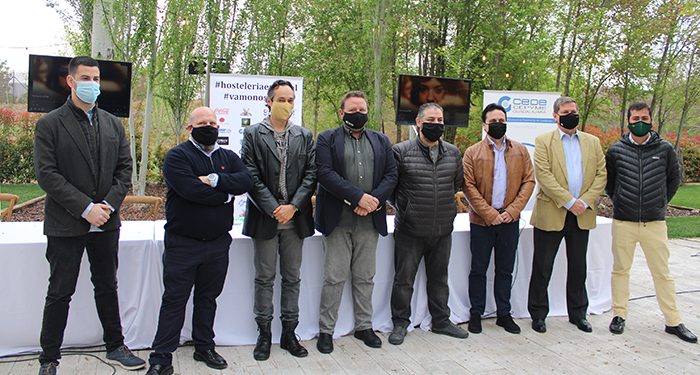 “Vámonos al bar”, la canción “inhumana” que quiere homenajear a la hostelería en su momento más duro