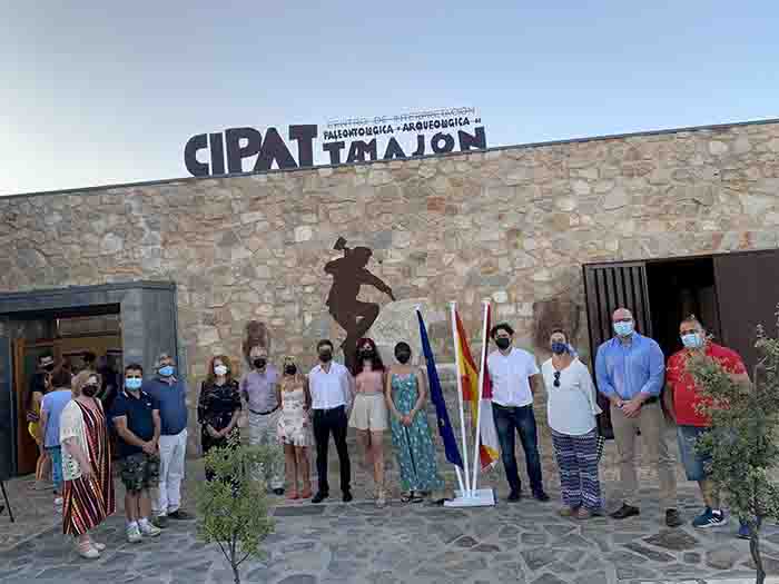 Inaugurado el Centro de Interpretación Paleontológica y Arqueológica de Tamajón