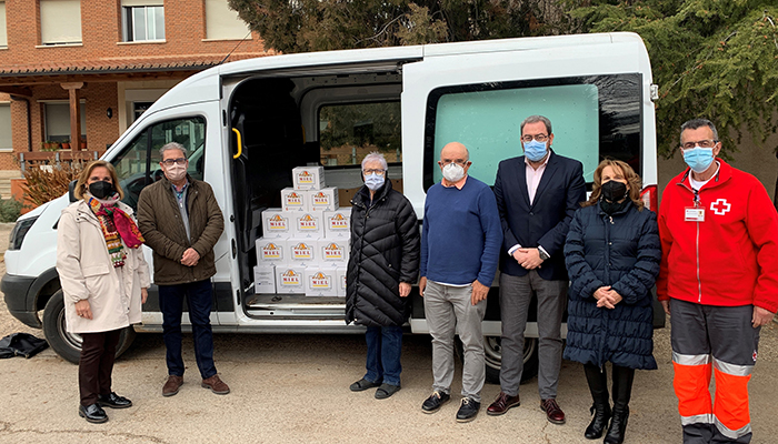 El Gobierno regional entrega 180 kilos de miel del Centro de Investigación Apícola de Marchamalo a entidades sociales de Guadalajara