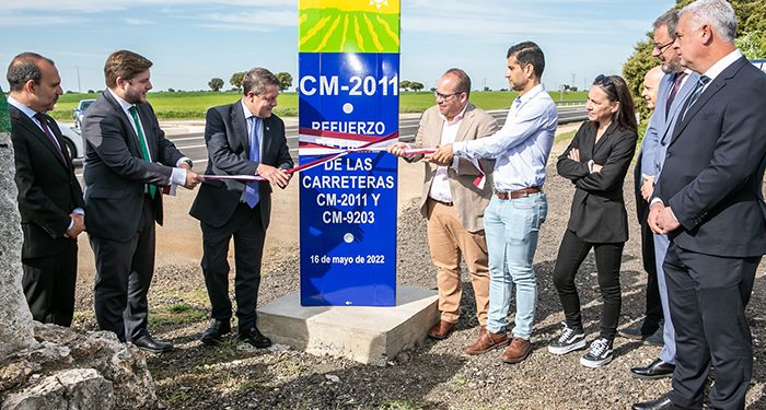Inaugurada la rehabilitación de la CM-2011 en Brihuega con una inversión de 1,1 millones de euros Inaugurada la rehabilitación de la CM-2011 en Brihuega con una inversión de 1,1 millones de euros