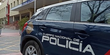 La Policía Nacional detiene en Guadalajara a un varón que amenazó con un arma blanca a dos repartidores de comida para robarles los pedidos