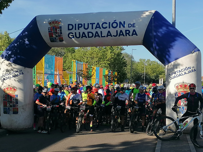 Villanueva de la Torre se vuelve a inundar de ciclismo de montaña con el regreso de la marcha La Cabra Tira al Monte