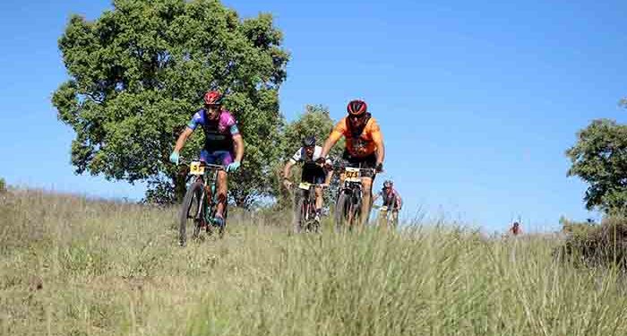 Alejandro Gómez se impone al sprint en la Jadraque MTB III Sendas Del Cid