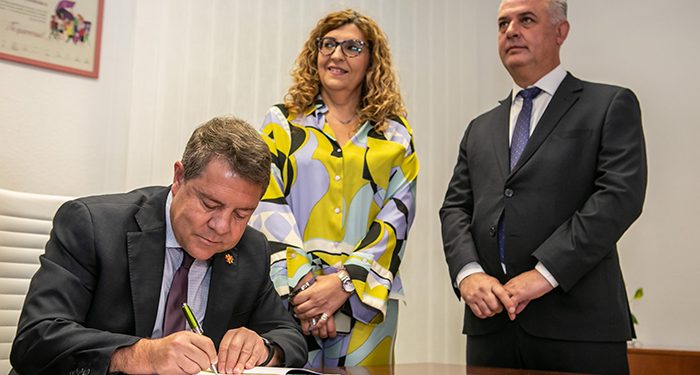 Page anuncia una inversión de “22 millones de euros” para completar el equipamiento tecnológico del Hospital Universitario de Guadalajara Page anuncia una inversión de “22 millones de euros” para completar el equipamiento tecnológico del Hospital Universitario de Guadalajara