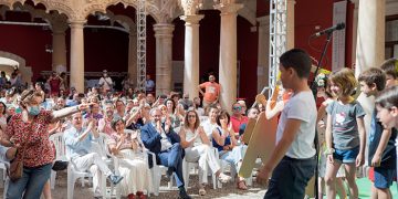 Rojo inaugura el Maratón de Cuentos con una historia popular ucraniana apelando a la fraternidad y al final de la guerra