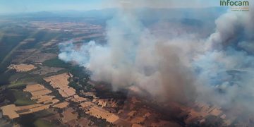Estabilizado el incendio de Valdepeñas de la Sierra: baja a nivel 1 y todos los vecinos pueden volver a sus casas
