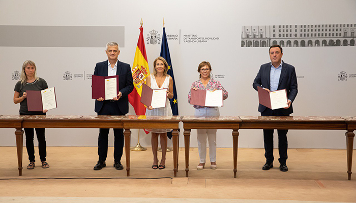 La ministra Raquel Sánchez firma el protocolo de la Agenda Urbana con la Mancomunidad Alto Tajo