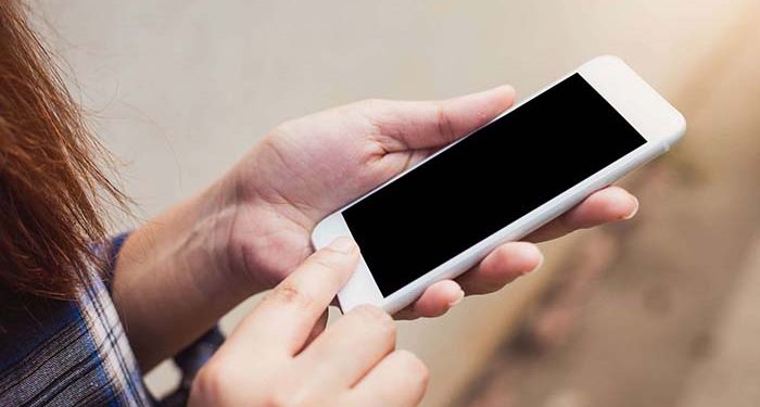 En Cabanillas van a enseñar a las mujeres a usar (bien) smartphones y ordenadores