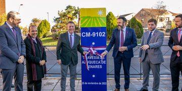 Page inaugura la rehabilitación que se ha llevado a cabo en la CM-9102
