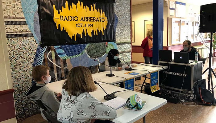 Radio Arrebato celebrará el Día Mundial de la Radio en un programa especial con los alumnos del Brianda de Mendoza