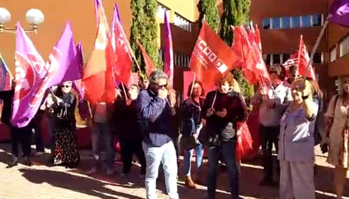 Cientos de trabajadoras de la limpieza vuelven a concentrarse para pedir el desbloqueo de los convenios colectivos