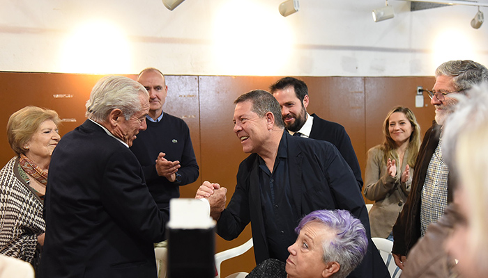 Page avala su compromiso con los autónomos con ayudas para la conciliación y garantiza la ampliación de los programas de reproducción asistida