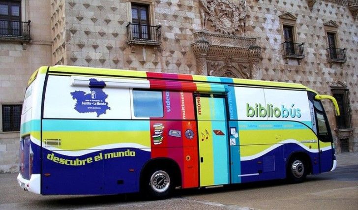 Gobierno regional, Diputación de Guadalajara y Fundación Impulsa firman un convenio para mejorar el servicio de bibliobuses