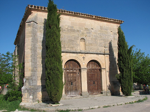 Piden ayuda urgente para pagar la deuda de 30.000 euros que tienen tras salacar la Ermita de la Soledad de Gárgoles de Abajo