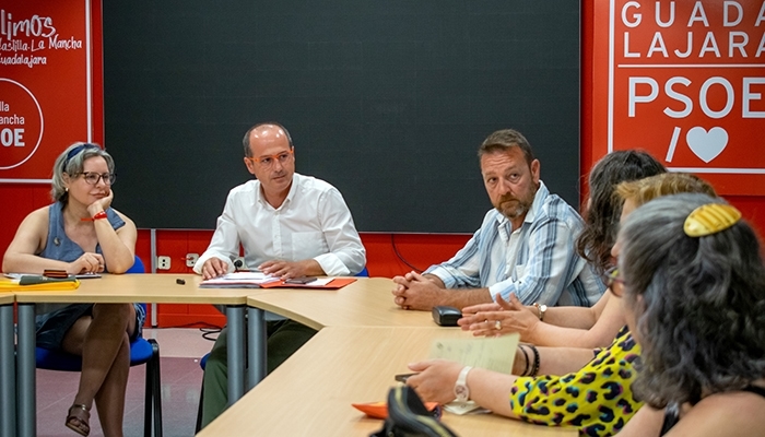 La candidatura de PSOE Guadalajara al Congreso y al Senado traslada a UGT el compromiso de Pedro Sánchez de alcanzar el pleno empleo