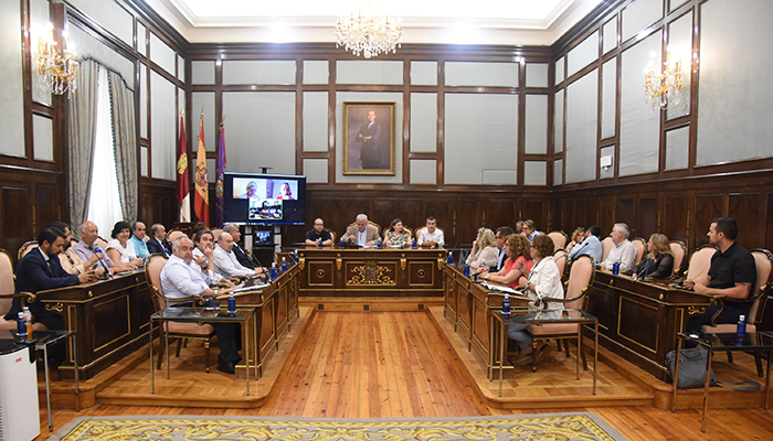 La Diputación de Guadalajara cierra el mandato con un pleno en el que se ha destacado el clima de entendimiento vivido durante los últimos cuatro años