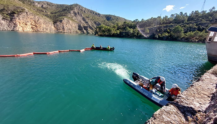 Desaparece un joven en el embalse de Bolarque tras sumergirse en el agua 1 Desaparece un joven en el embalse de Bolarque mientras buceaba