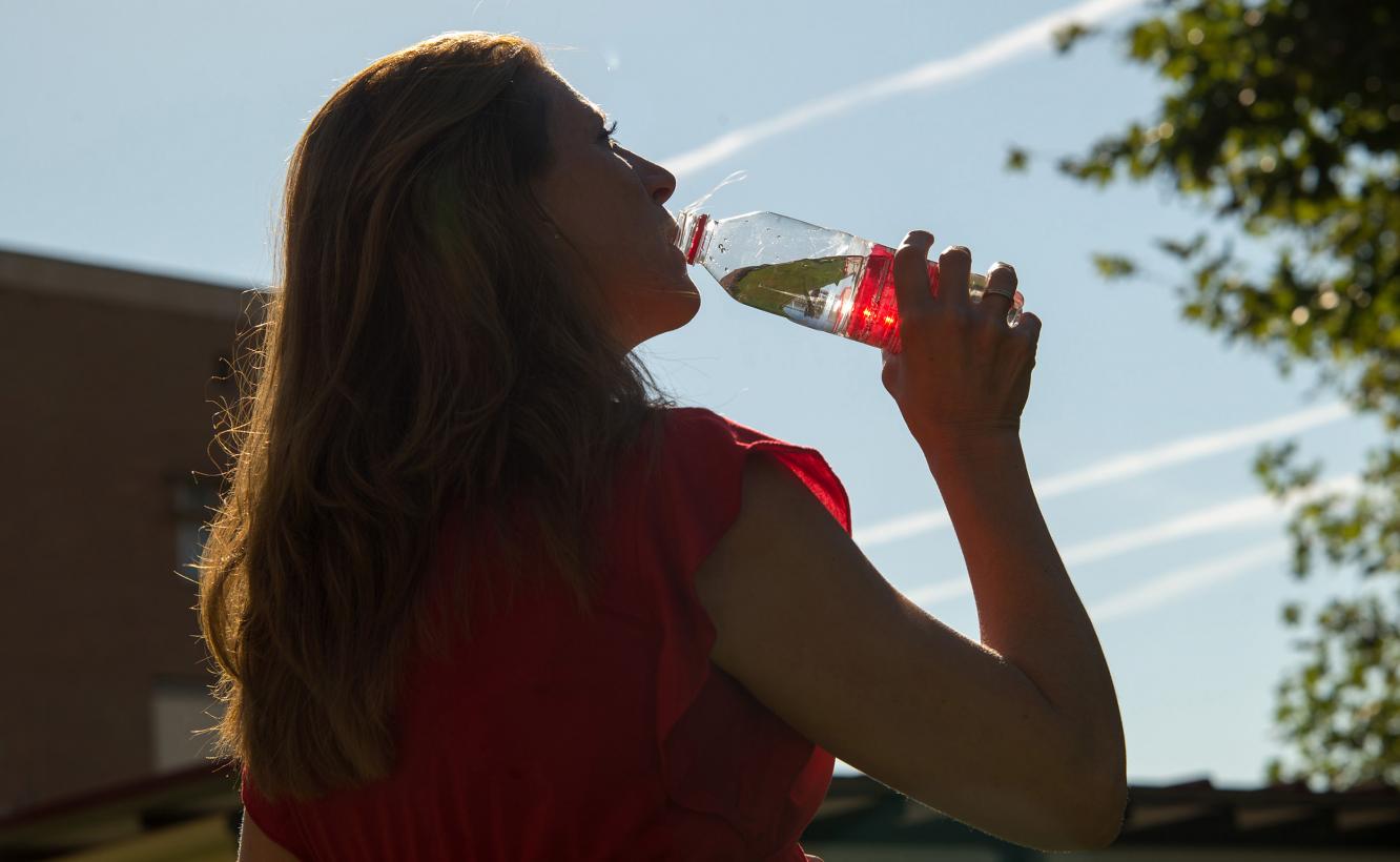 El Gobierno de Castilla-La Mancha ofrece recomendaciones para protegerse frente al sol y el calor