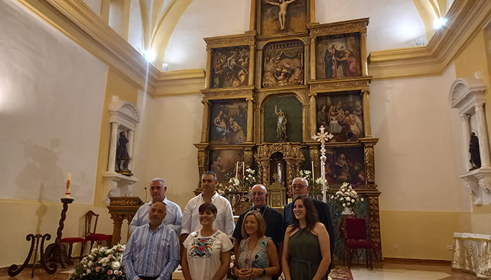 Inaugurada la restauración del retablo mayor de San Miguel, en Escariche, con financiación de la Diputación