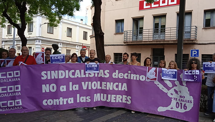 Concentración en Guadalajara contra la violencia machista y para exigir al Ayuntamiento PP+Vox que reponga los ‘puntos violeta’ durante las fiestas patronales