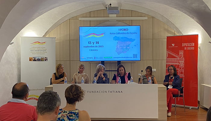 Más de una veintena de gestores han participado en Cáceres en el I Foro Rutas Culturales de España