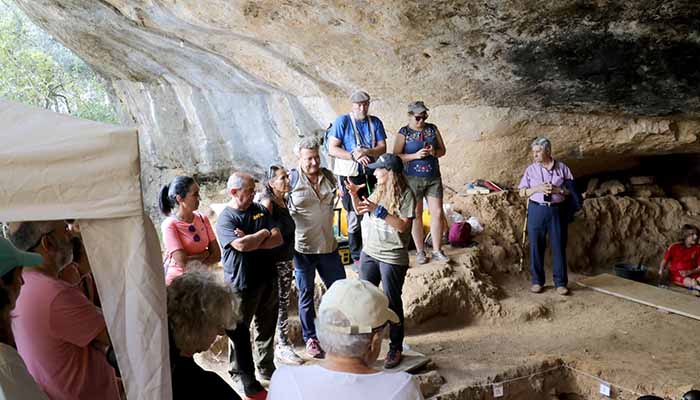 Nuevos hallazgos paleolíticos en el Abrigo de La Malia en Tamajón