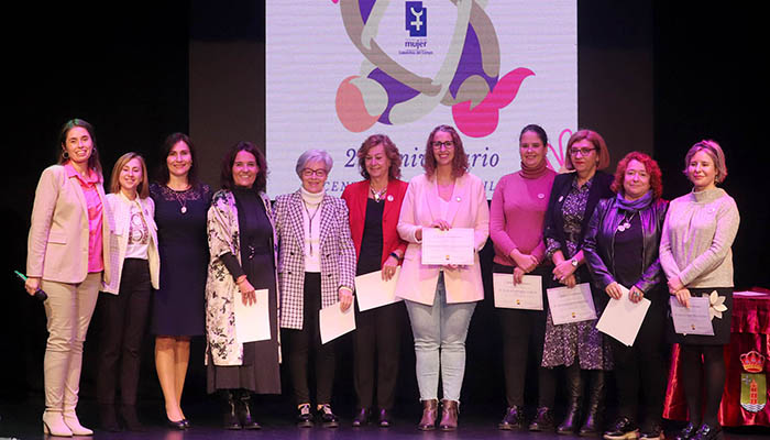 El Centro de la Mujer de Cabanillas recibe el reconocimiento general en el acto de su 20º aniversario