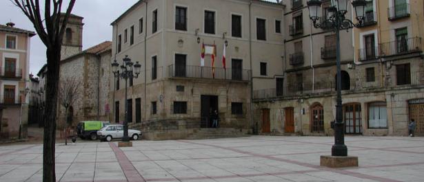 El PP alerta del “caos económico” en el Ayuntamiento de Molina con casi 800.000 euros de deuda y poniendo en peligro las nóminas de los trabajadores