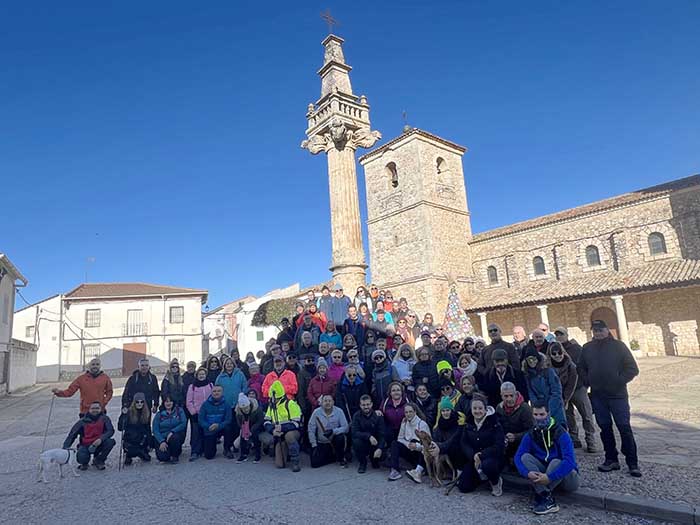 La VIII Marcha Solidaria, con presentación de nueva ruta senderista, pone fin a la Navidad en Fuentenovilla